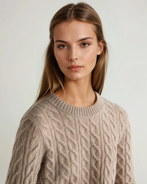 N.Peal Women's Emilia Cable Round Neck Cashmere Sweater Oatmeal Brown