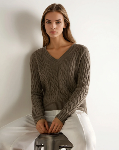 N.Peal Women's Frankie Cable V Neck Cashmere Sweater Vintage Khaki Green