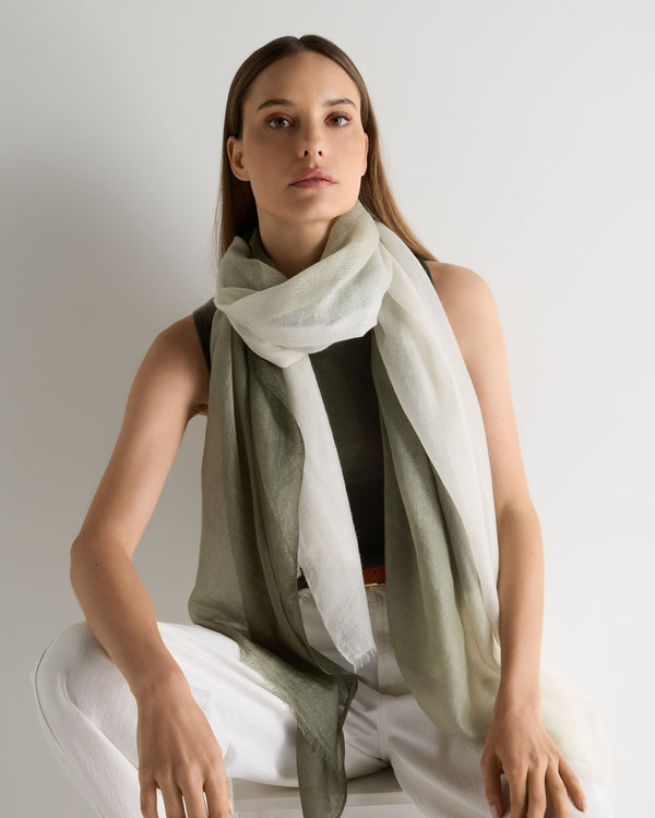 N.Peal Women's Dip Dye Cashmere Scarf Olive Green