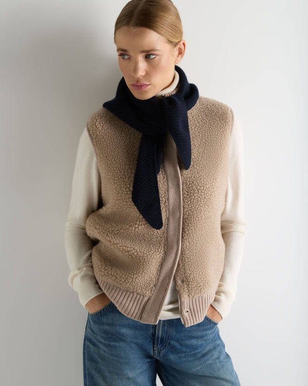 Unisex Ribbed Triangle Cashmere Scarf 3