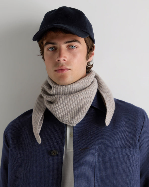 Unisex Ribbed Triangle Cashmere Scarf 4