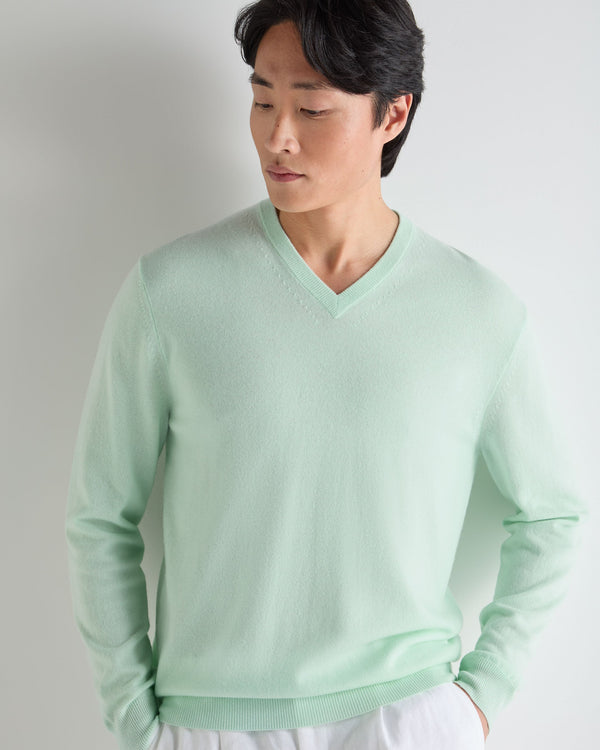 N.Peal Men's Burlington V Neck Cashmere Jumper Mint Green