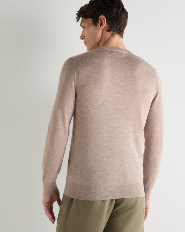 N.Peal Men's Covent Fine Gauge Cashmere Round Neck Jumper Soft Taupe Brown