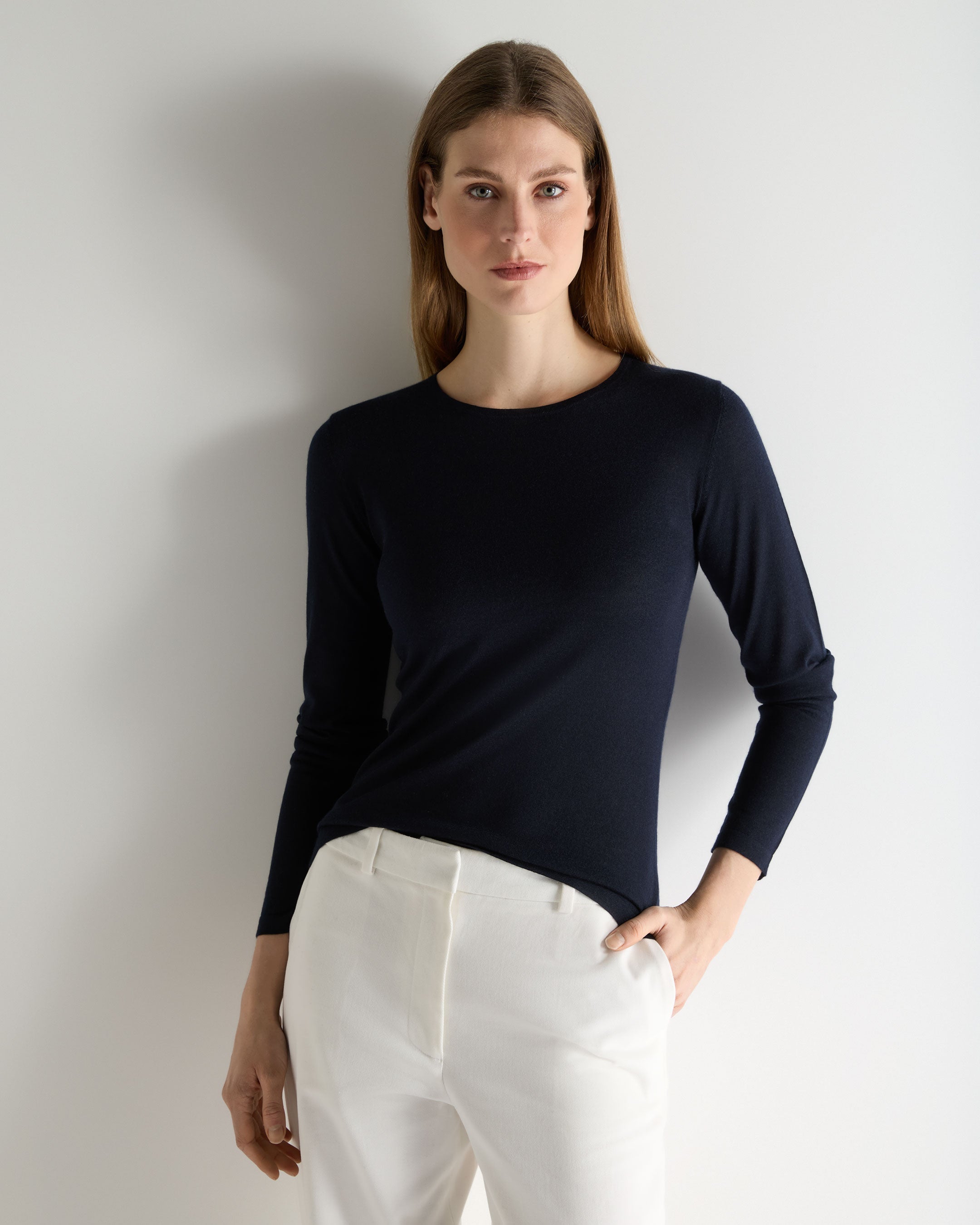 Women's Eden Superfine Cashmere Round Neck Top Navy Blue | N.Peal