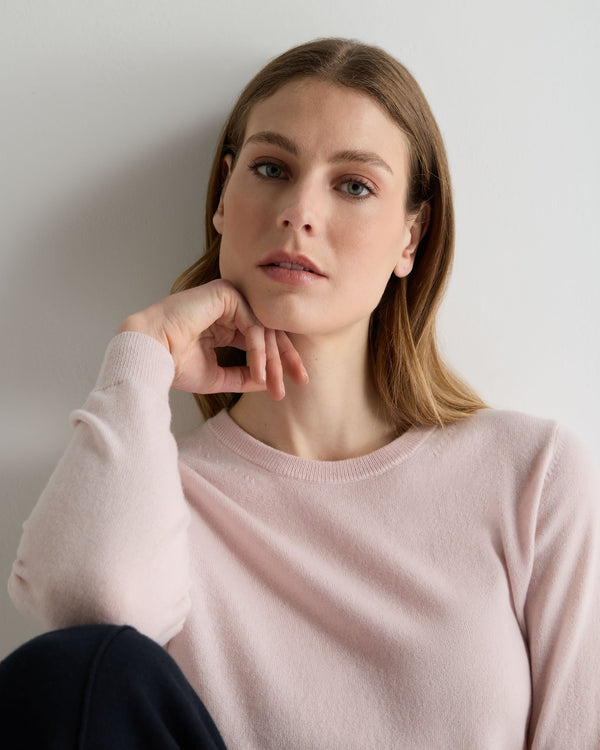 N.Peal Women's Evie Classic Round Neck Cashmere Jumper Powder Pink