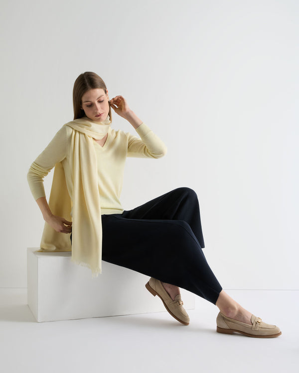 N.Peal Women's Phoebe V Neck Cashmere Jumper Butter Yellow