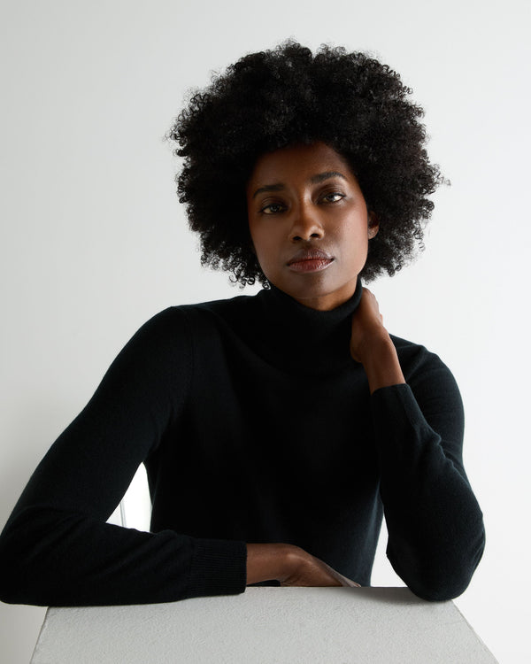 N.Peal Women's Luna Roll Neck Cashmere Jumper Black