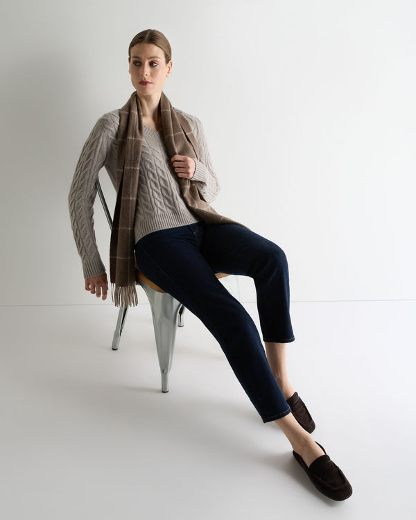 N.Peal Women's Frankie Cable V Neck Cashmere Jumper Oat Grey