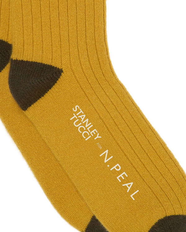 N.PEAL x TUCCI TRAVEL SOCK Ochre Yellow + Olive Green