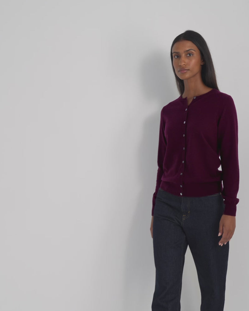 N.Peal Women's Olivia Round Neck Cashmere Cardigan Bordeaux Red