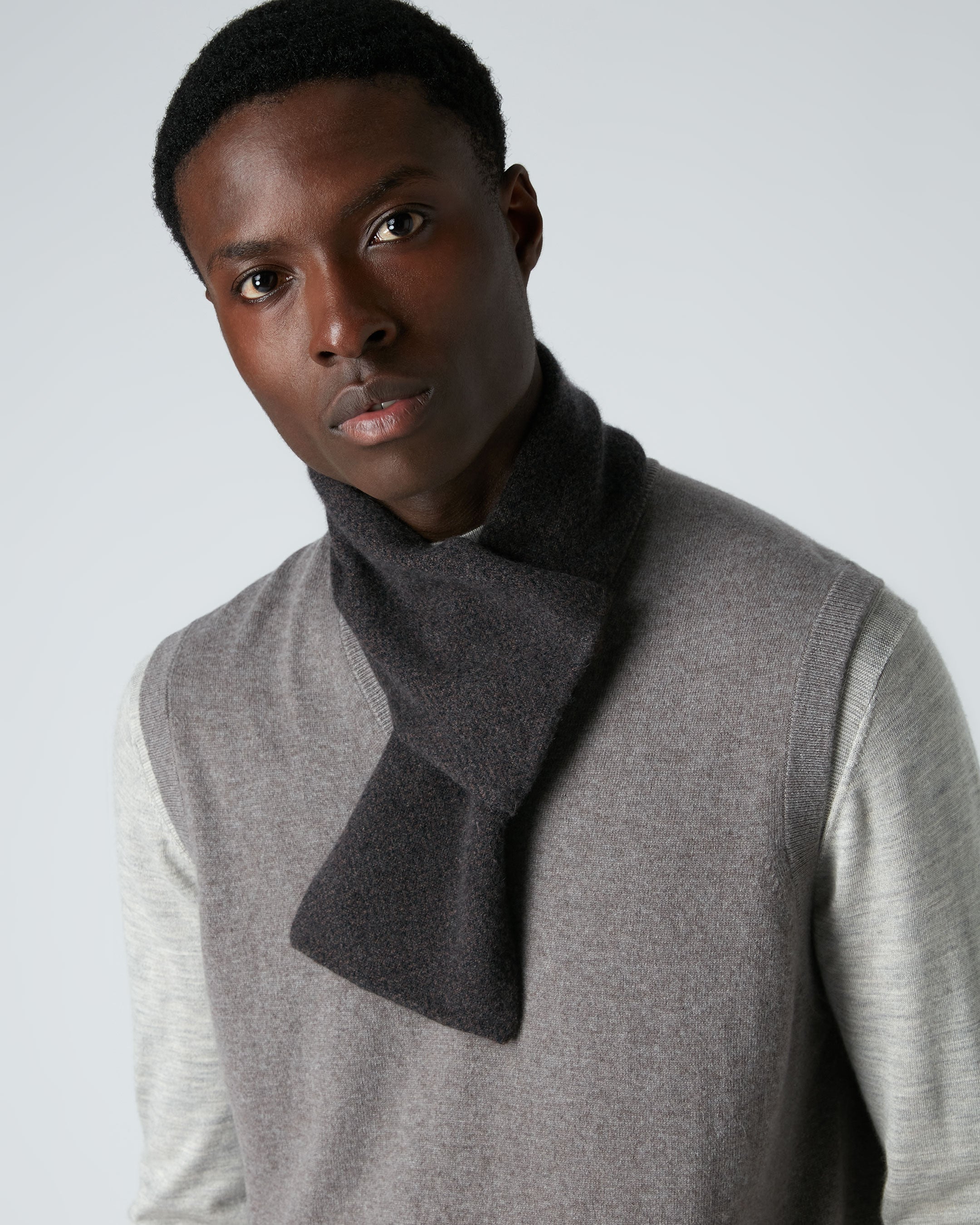 007 Herringbone Scarf Brown | N.Peal