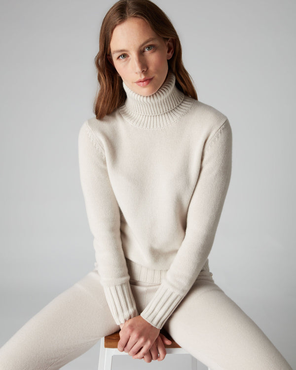 N.Peal Women's Chunky Turtle Neck Cashmere Sweater Snow Grey