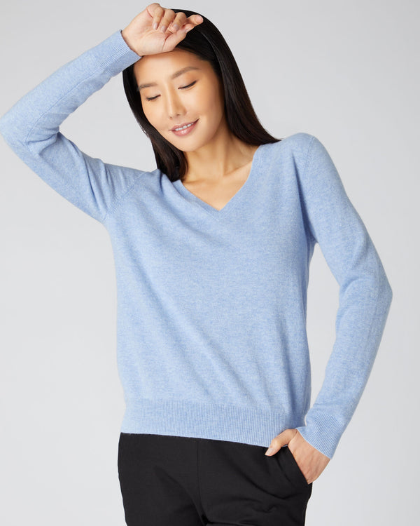 Women's V Neck Cashmere Sweater Cornflower Blue | N.Peal
