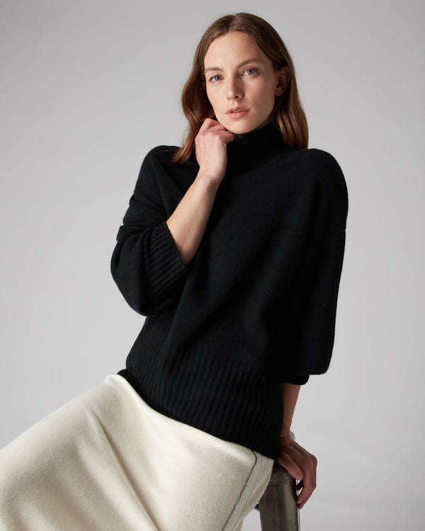 N.Peal Women's Mock Neck Curved Hem Cashmere Sweater Black
