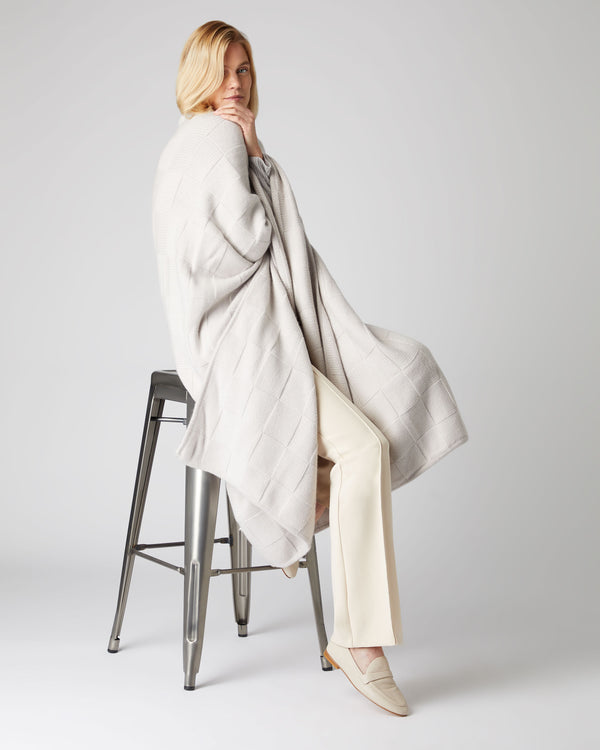 N.Peal Unisex Basketweave Cashmere Blanket Snow Grey
