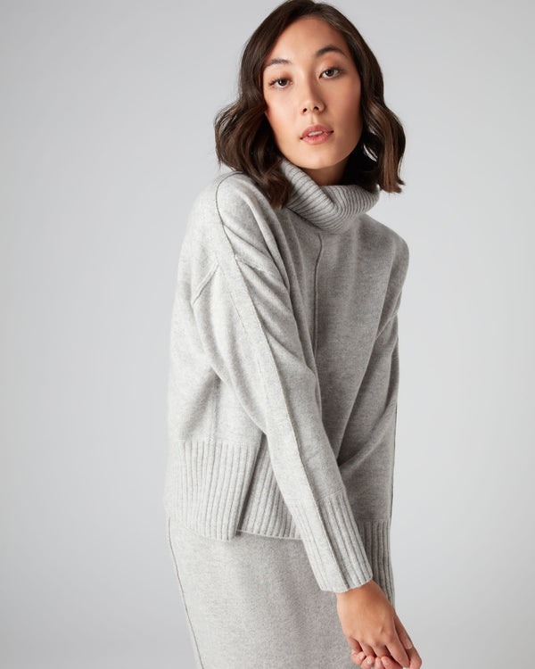 N.Peal Women's Metal Trim Cashmere Sweater Fumo Grey
