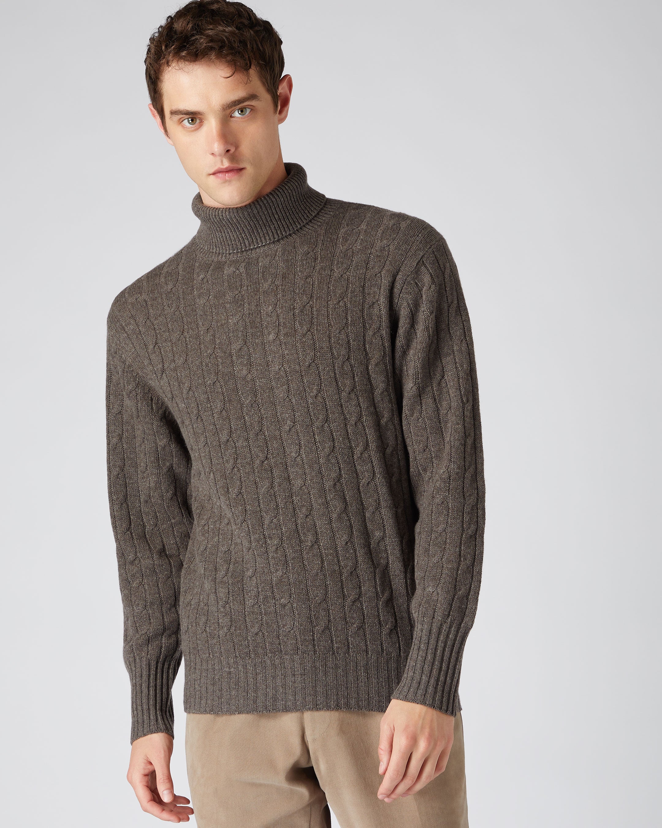 Classic top cashmere sweater