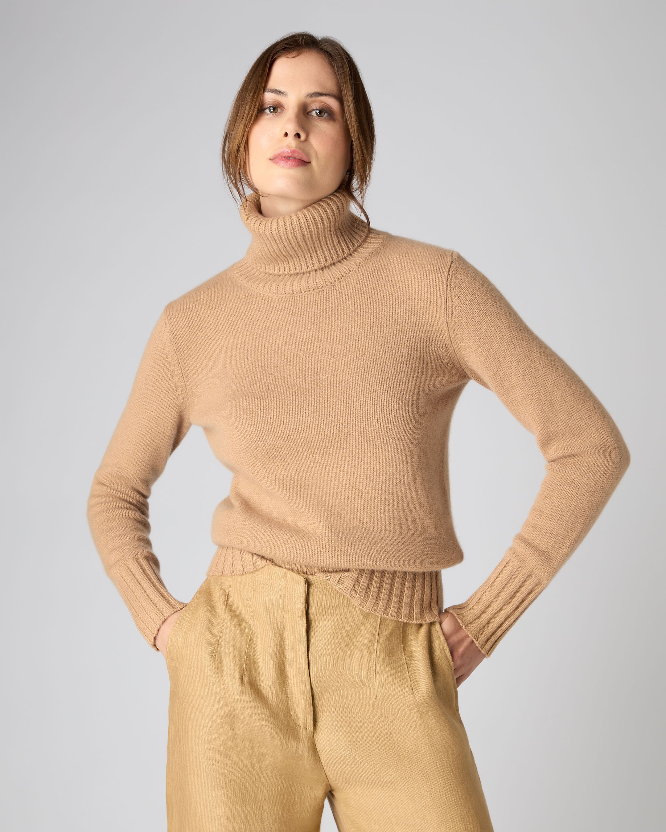 Women's Chunky Turtle Neck Cashmere Sweater Sahara Brown