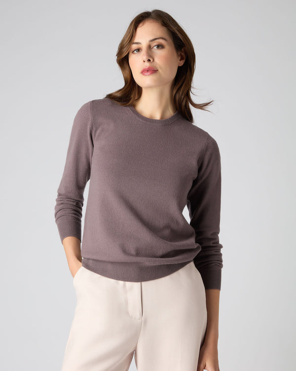 N.Peal Women's Round Neck Cashmere Sweater Grape Purple