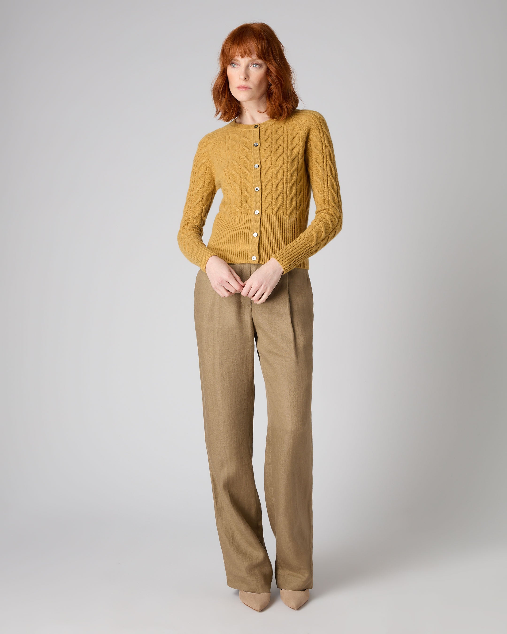 Women's Cable Cashmere Cardigan Baroque Gold | N.Peal