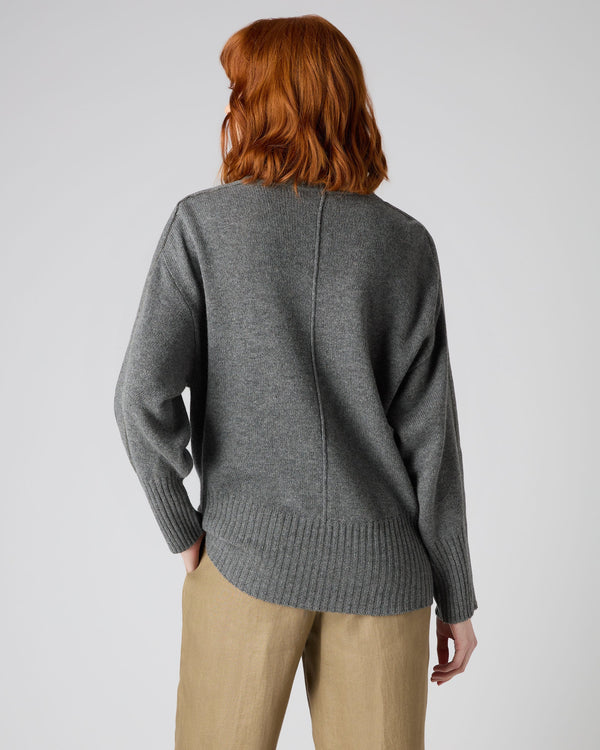 N.Peal Women's Metal Trim Curved Hem Cashmere Sweater Elephant Grey