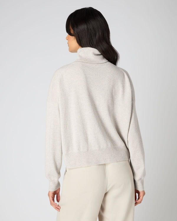 N.Peal Women's Relaxed Turtle Neck Cashmere Sweater Pebble Grey