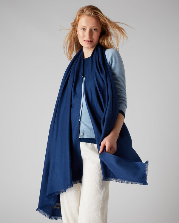N.Peal Women's Pashmina Cashmere Shawl French Blue