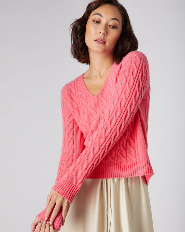 N.Peal Women's V Neck Cable Cashmere Sweater Peony Pink