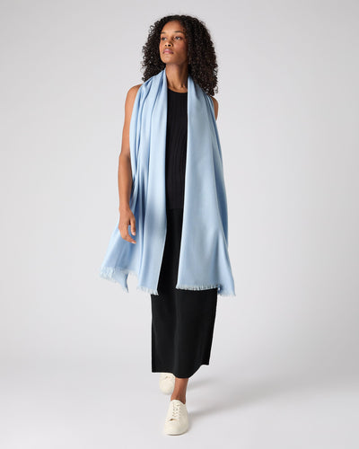 N.Peal Women's Pashmina Cashmere Shawl Pale Blue