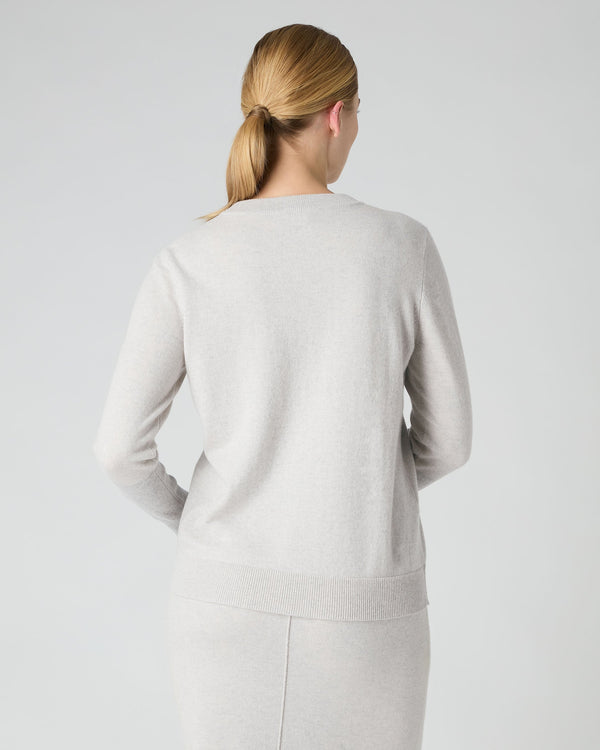 N.Peal Women's Relaxed Round Neck Cashmere Jumper Pebble Grey